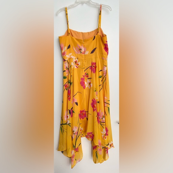 Vince Camuto Yellow Floral Midi Dress with Spaghetti Straps and Asymmetrical Hem - Picture 8 of 8